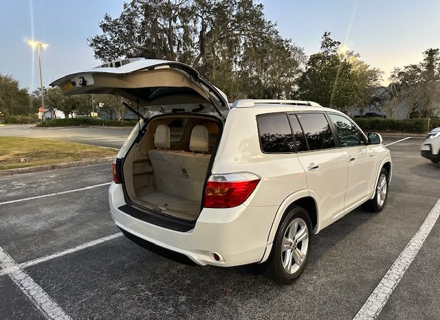 2010 Toyota highlander Limited, 3 Row Leather seats, ALL OPTIONS full