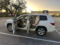 2010 Toyota highlander Limited, 3 Row Leather seats, ALL OPTIONS full