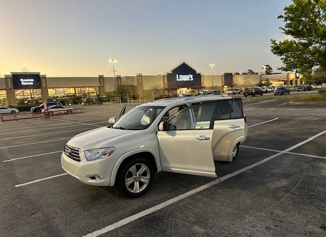 2010 Toyota highlander Limited, 3 Row Leather seats, ALL OPTIONS full