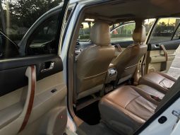 2010 Toyota highlander Limited, 3 Row Leather seats, ALL OPTIONS full