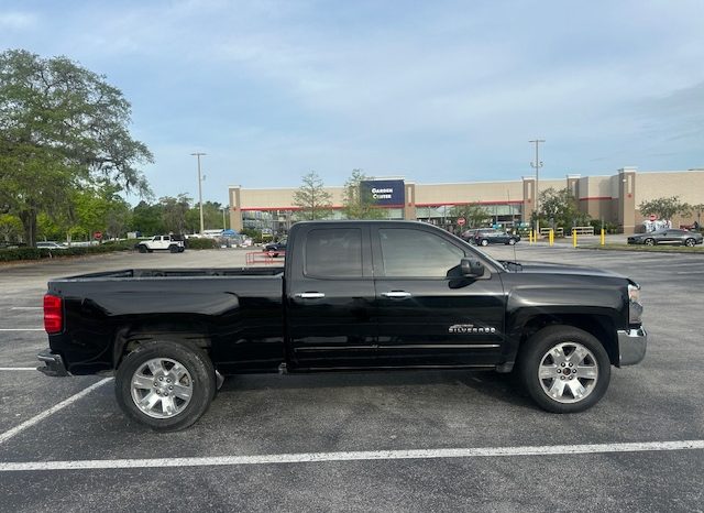 2016 Chevy Silverado 4×4 V8 4door 6 passenger full