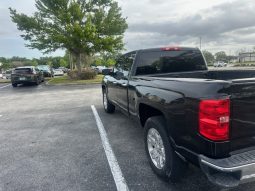 2016 Chevy Silverado 4×4 V8 4door 6 passenger full