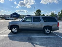 2009 Chevy Suburban 3row leather seats V8 5.3 full