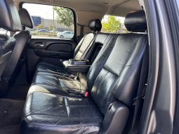 2009 Chevy Suburban 3row leather seats V8 5.3 full