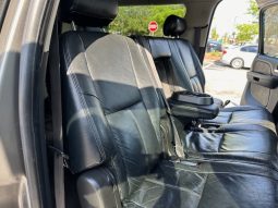 2009 Chevy Suburban 3row leather seats V8 5.3 full