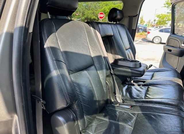 2009 Chevy Suburban 3row leather seats V8 5.3 full