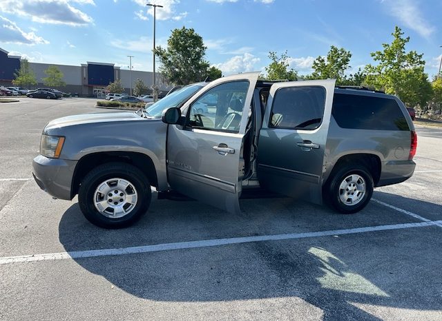 2009 Chevy Suburban 3row leather seats V8 5.3 full