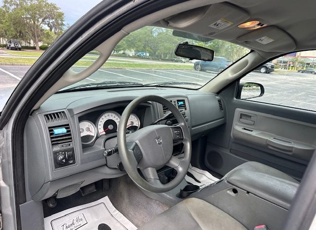 2006 dodge Dakota V8-4 door Super Powerful full