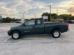 2007 Nissan Titan 4 door, V8 6 passenger-Beautiful Condition full