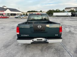 2007 Nissan Titan 4 door, V8 6 passenger-Beautiful Condition full