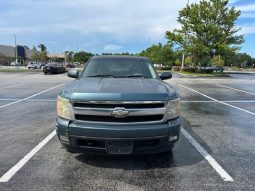 2007 Chevy Silverado 4×4 -Z71- 4door _8 Ft. bed full