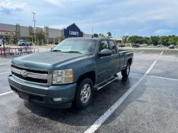 2007 Chevy Silverado 4×4 -Z71- 4door _8 Ft. bed full