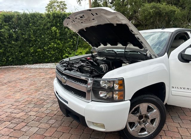 2011 chevy Silverado LTZ 4door full