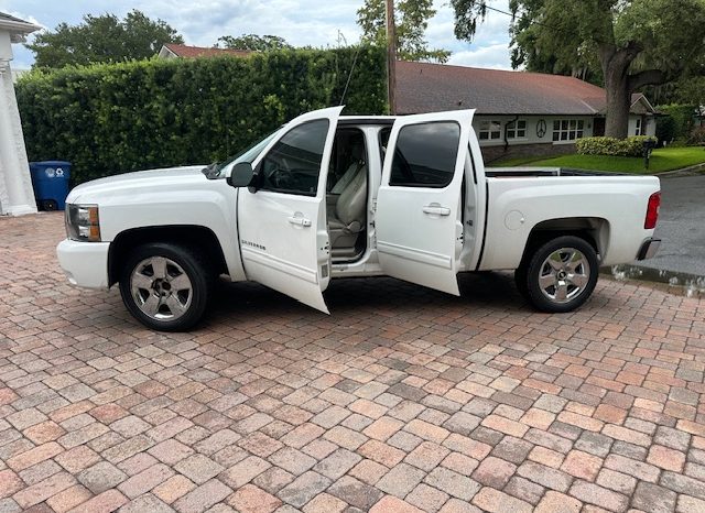 2011 chevy Silverado LTZ 4door full