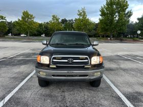 002 Toyota tundra great condition 4door