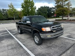 002 Toyota tundra great condition 4door full