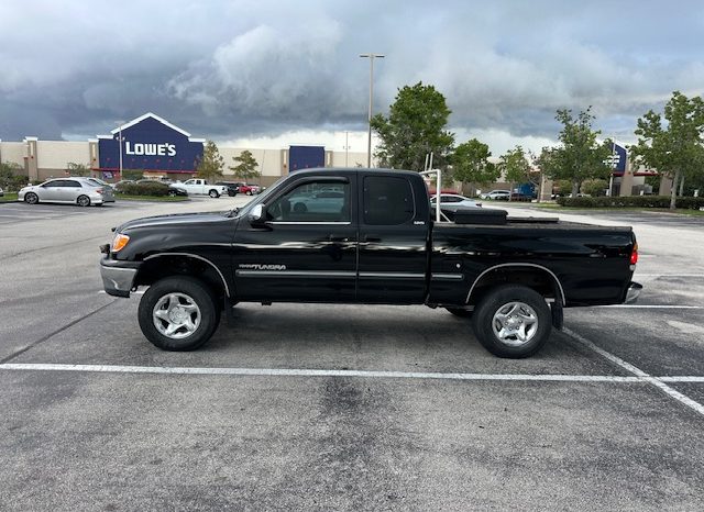 002 Toyota tundra great condition 4door full