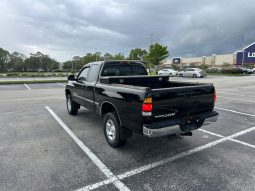 002 Toyota tundra great condition 4door full