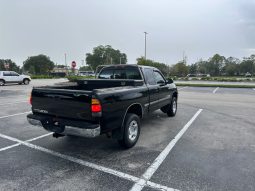 002 Toyota tundra great condition 4door full