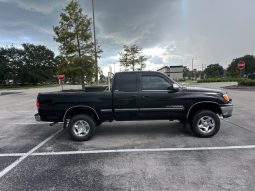 002 Toyota tundra great condition 4door full