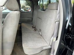 002 Toyota tundra great condition 4door full