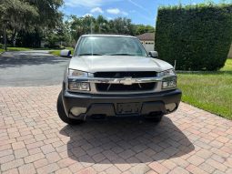 2004 chevy avalanche low mileage full