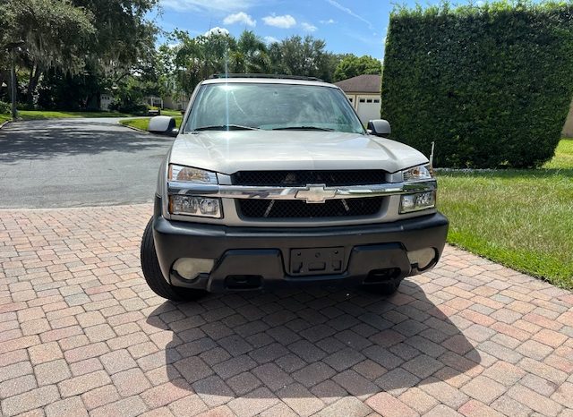 2004 chevy avalanche low mileage full