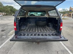 2005 ford F150 – 4 Door-6 passenger V8 full