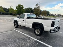 2004 Chevy silverado 2500 Very Powerful work truck full