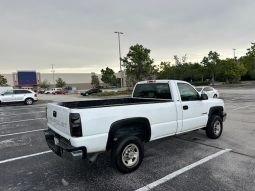 2004 Chevy silverado 2500 Very Powerful work truck full