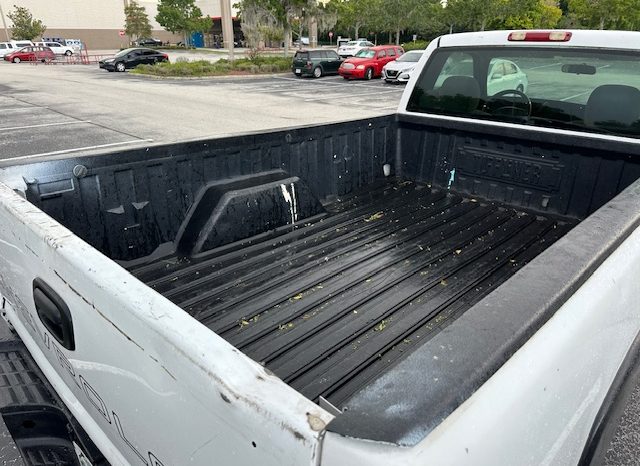 2004 Chevy silverado 2500 Very Powerful work truck full