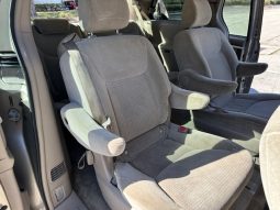 2007 Toyota Sienna 3 Row seats 7passenger full