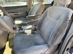 2007 Toyota Sienna 3 Row seats 7passenger full