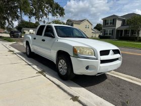 2006 Mitsubishi RAIDER LS