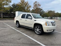 2009 Cadillac Escalade PICKUP TRUCK (runs great ) full