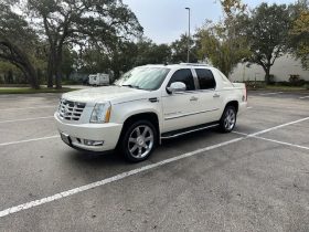 2009 Cadillac Escalade PICKUP TRUCK (runs great )