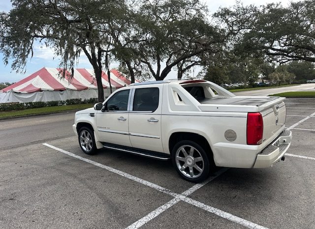 2009 Cadillac Escalade PICKUP TRUCK (runs great ) full