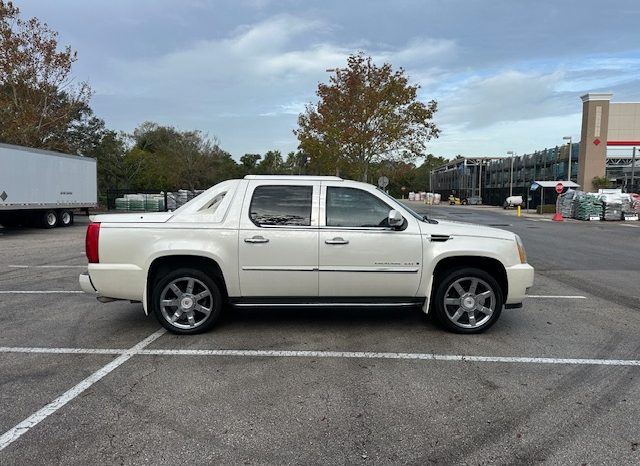 2009 Cadillac Escalade PICKUP TRUCK (runs great ) full