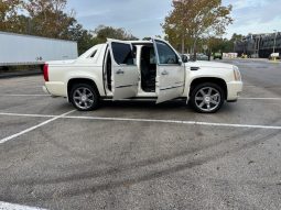 2009 Cadillac Escalade PICKUP TRUCK (runs great ) full