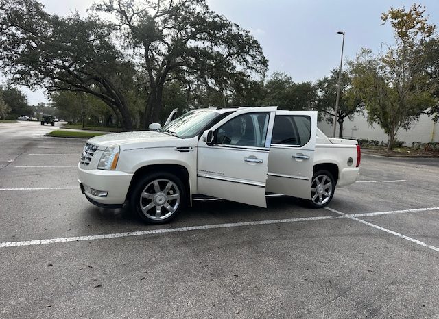 2009 Cadillac Escalade PICKUP TRUCK (runs great ) full