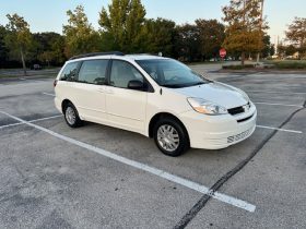 2004 Toyota sienna low mileage