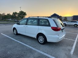 2004 Toyota sienna low mileage full