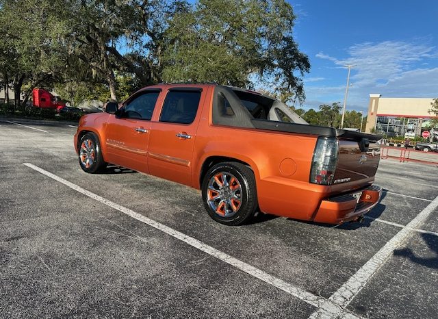 2007 Chevy Avalanche-Beautiful full