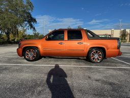 2007 Chevy Avalanche-Beautiful full