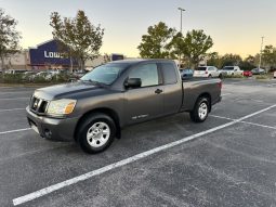 2007 Nissan Titan 4 door, V8 6 passenger full