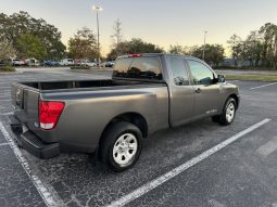 2007 Nissan Titan 4 door, V8 6 passenger full