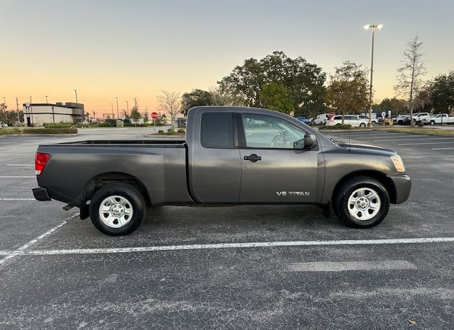 2007 Nissan Titan 4 door, V8 6 passenger full