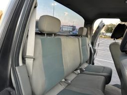 2007 Nissan Titan 4 door, V8 6 passenger full