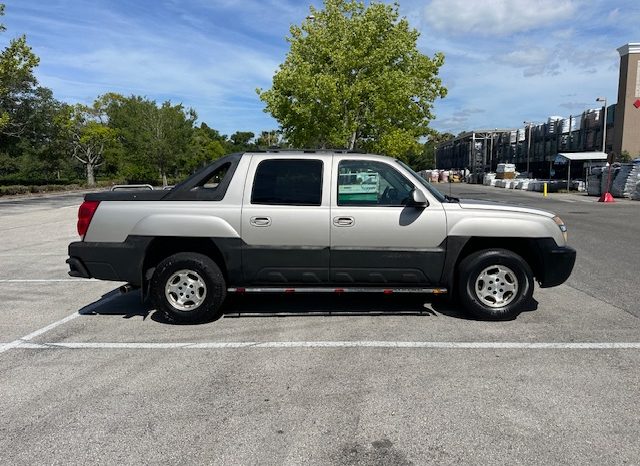 2004 chevy avalanche 5.3( low mileage ) full