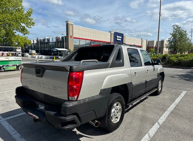 2004 chevy avalanche 5.3( low mileage ) full